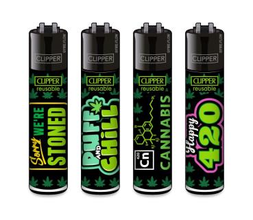 Clipper CLASSIC Large – Weed Statements #9 4er Set mit „Sorry we’re stoned“, „Puff and Chill“, „Cannabis“ und „Happy 420“; nachfüllbar, Softflame, Stopfhilfe.